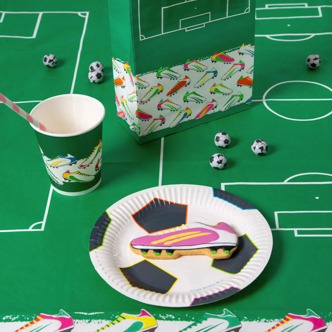 Football Plates - 8 Pkt