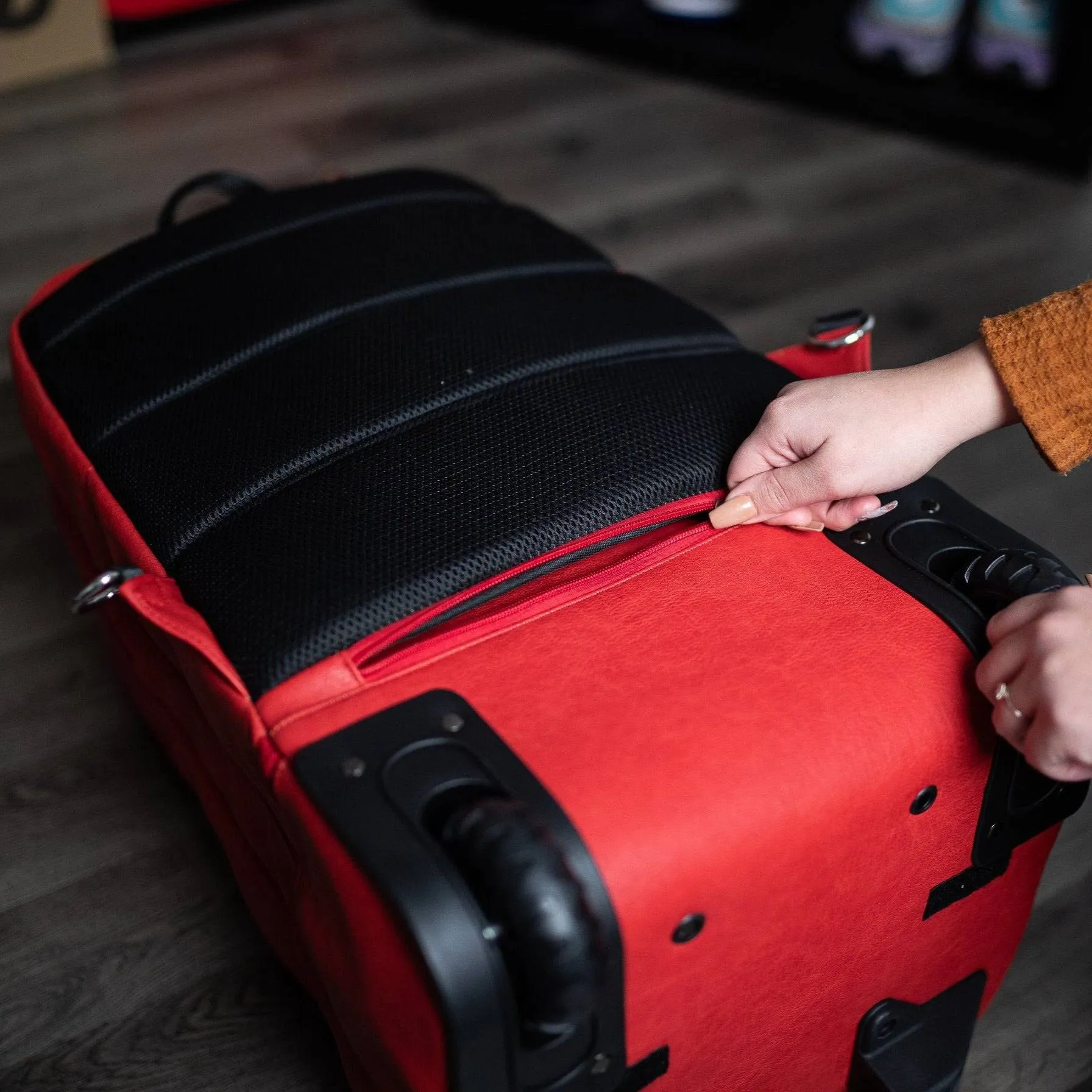 Red Tumbled Leather Roller Bag Set